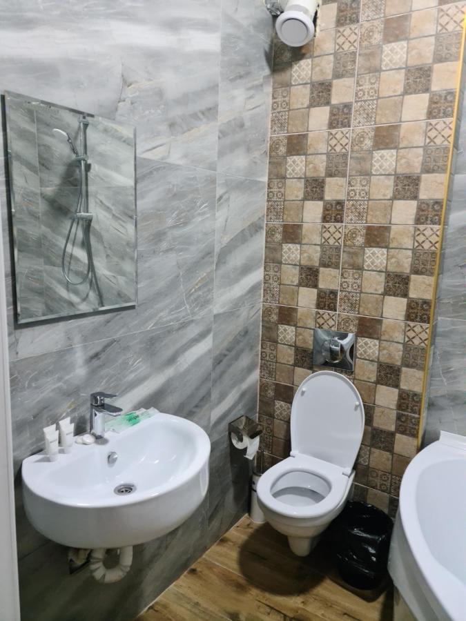 Riverside Boutique Hotel 알마티 외부 사진