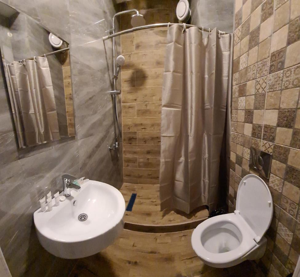 Riverside Boutique Hotel 알마티 외부 사진