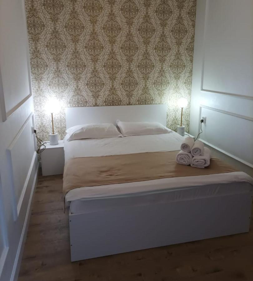 Riverside Boutique Hotel 알마티 외부 사진